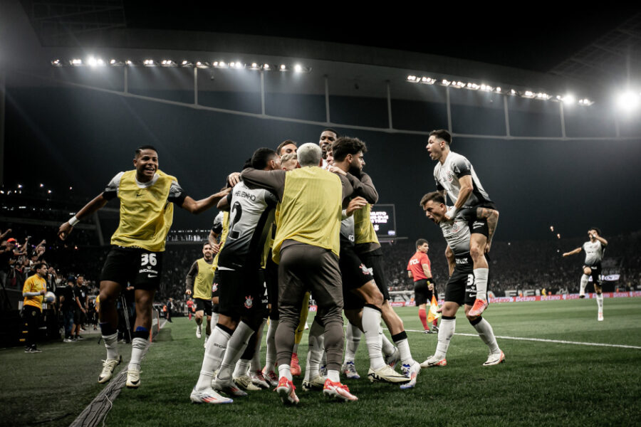 Corinthians Busca Empate Em Jogo Disputado No Arena