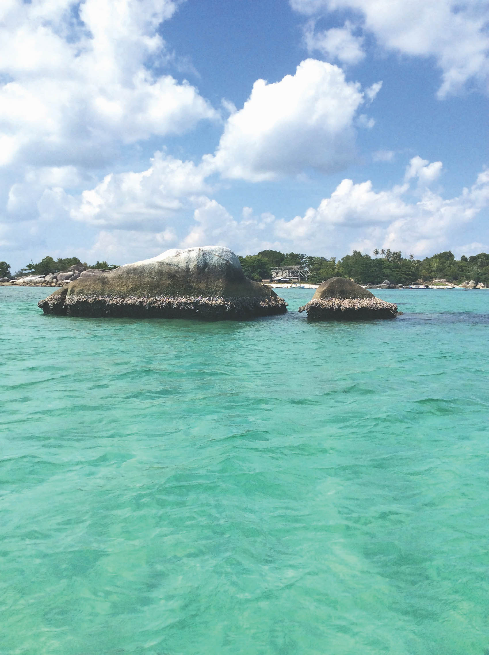 Pantai Kelayang salah satu pantai selama 4 hari liburan di Belitung