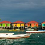 Menyelam di 4 pulau di Derawan, salah satunya di Pulau Maratua