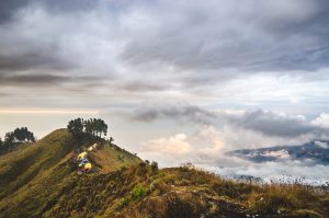 Gunung Rinjani jonas verstuyft unsplash 1