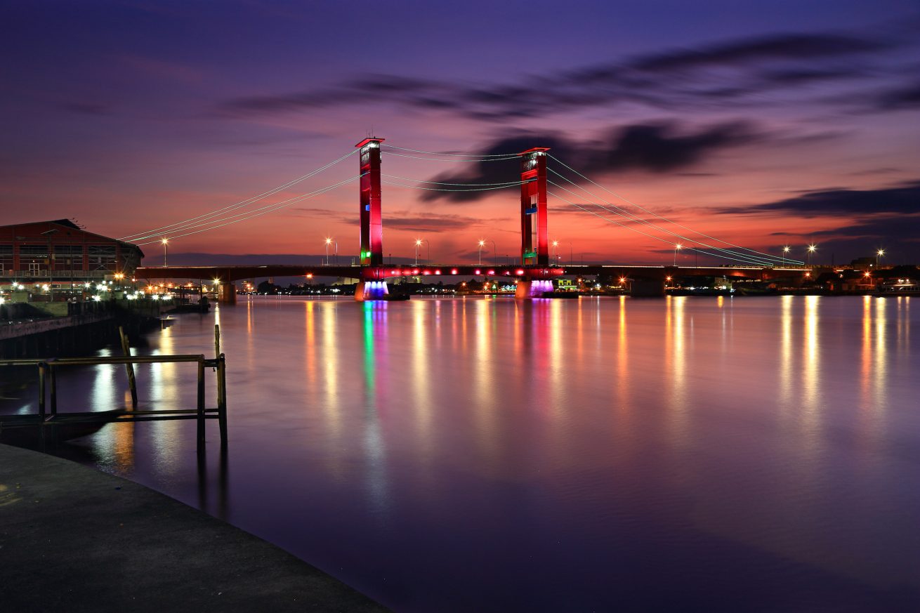 Liburan ke Palembang selama 3 hari 2 malam banyak di sekitar sungai Musi.