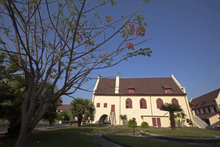 Singgah 1 Hari di Makassar