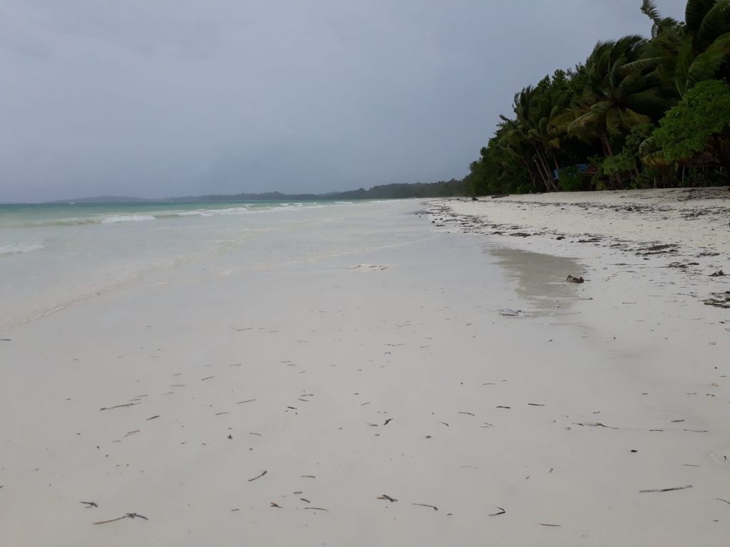 Pantai Ngurbloat Kei Kecil