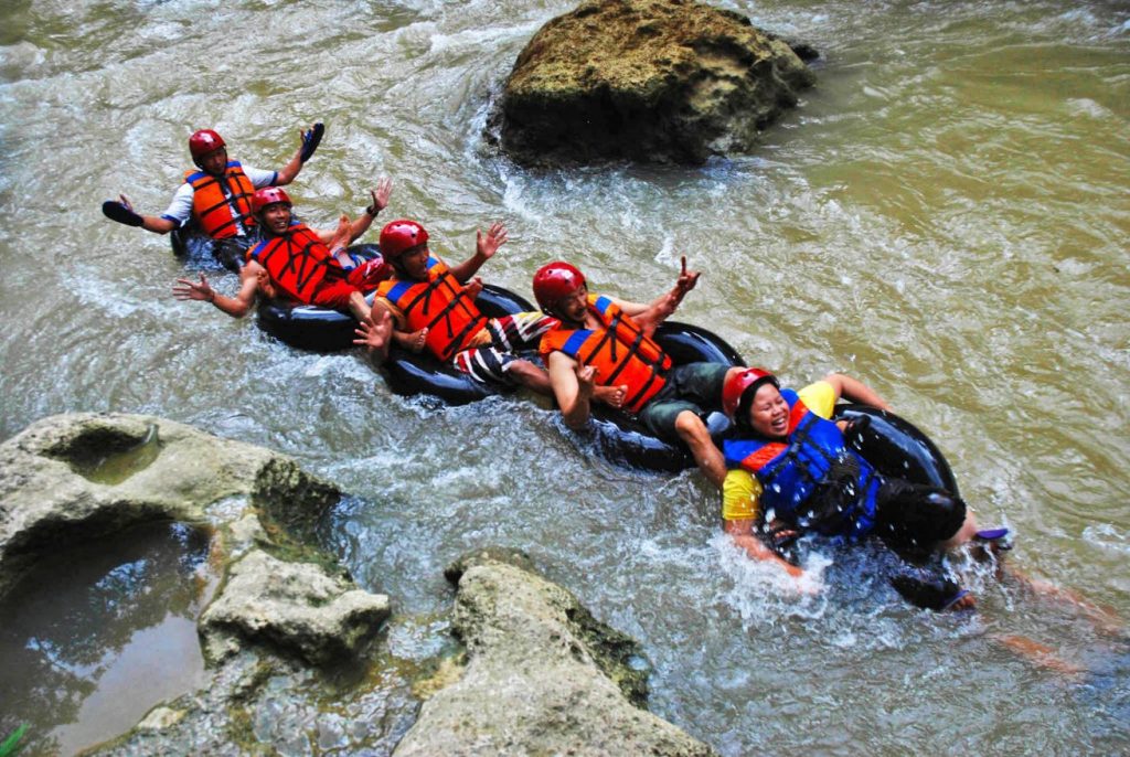 3 Jam Mengarungi Sungai Cijulang