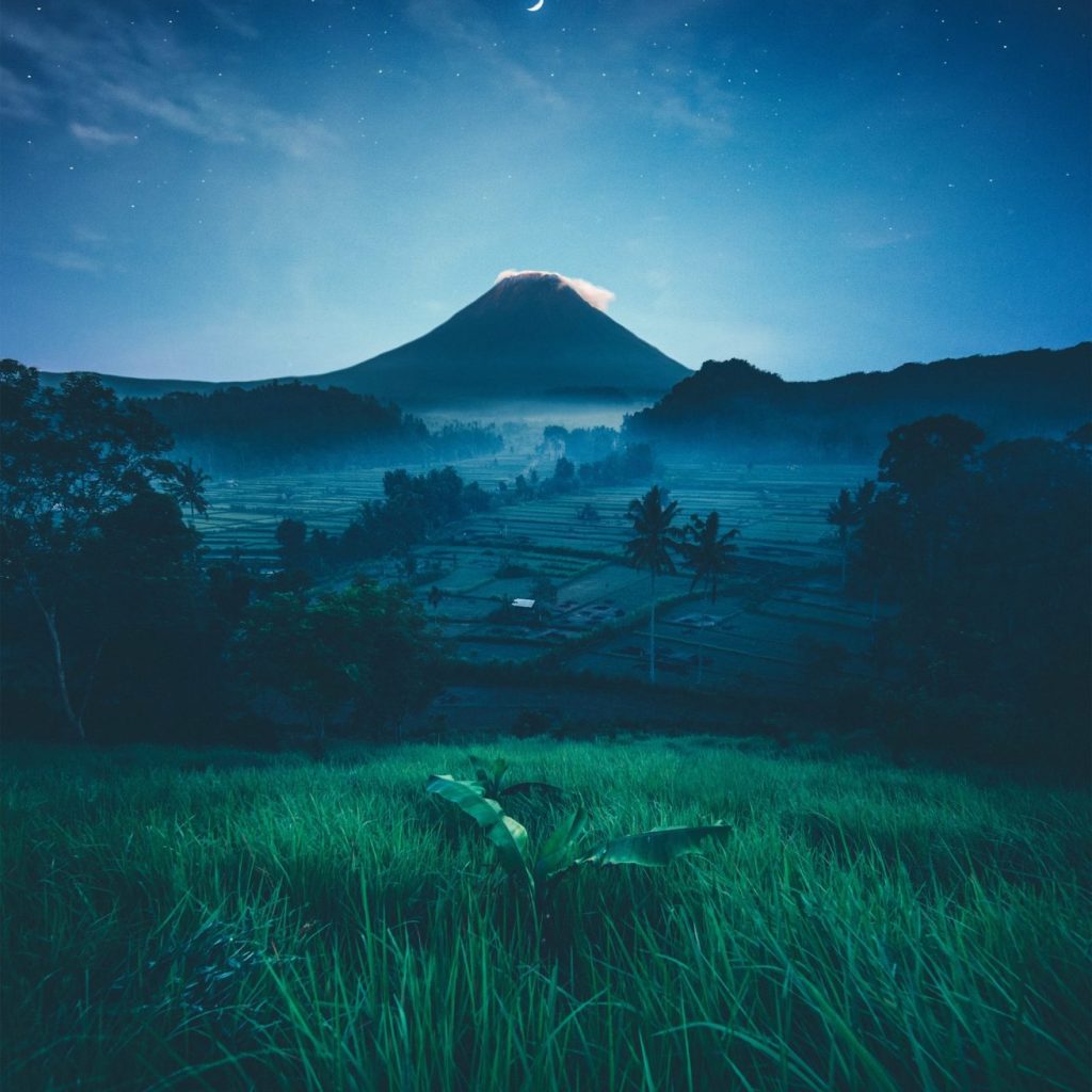 Seven Wonders of Bali, 7 Keajaiban Bali Lama (Bagian 1) 4 Seven Wonders of Bali, di antaranya adalah Gunung Agung