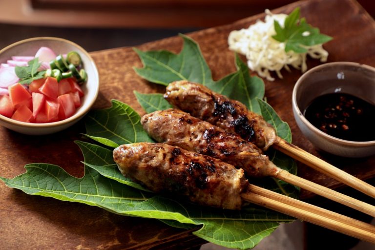 Sate Buntel Solo, 2 Tusuk Serasa 10 Tusuk