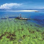 Keunikan 3 pulau yang memukau di Indonesia, mulai dari yang terkecil hingga bentuknya yang unik.