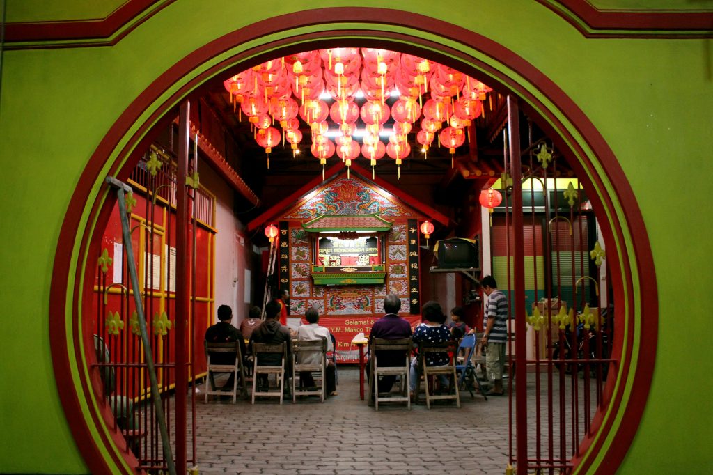 Wayang Potehi merupakan akulutrasi kebudayaan Tiongkok dan kearifan lokal Nusantara.