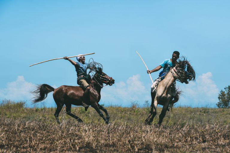 Tradisi Pasola Sumba, di Antara 200 Makam Megalit