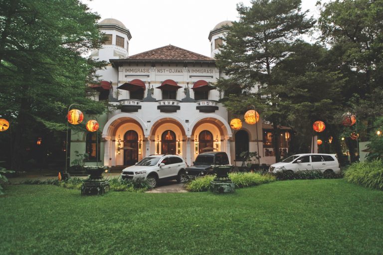 Kunstkring, Galeri dan Resto di Teuku Umar Nomor 1