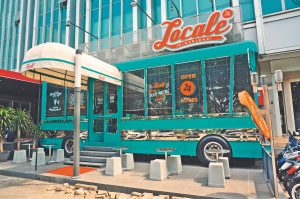 Locale 24 Dinners bar