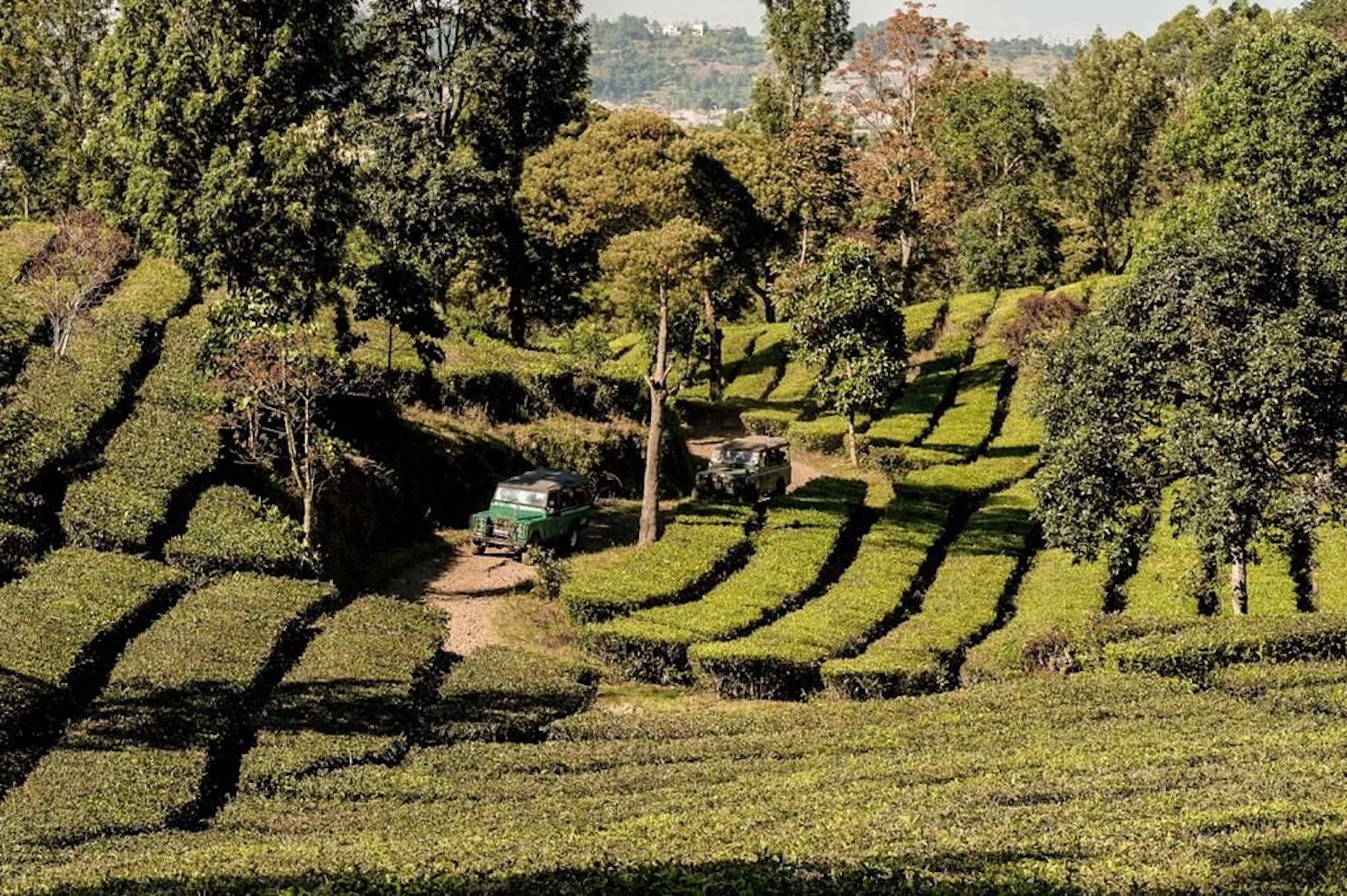 2 konsep wisata jawa barat, yakni mengedapankan kultural dan ecotourism
