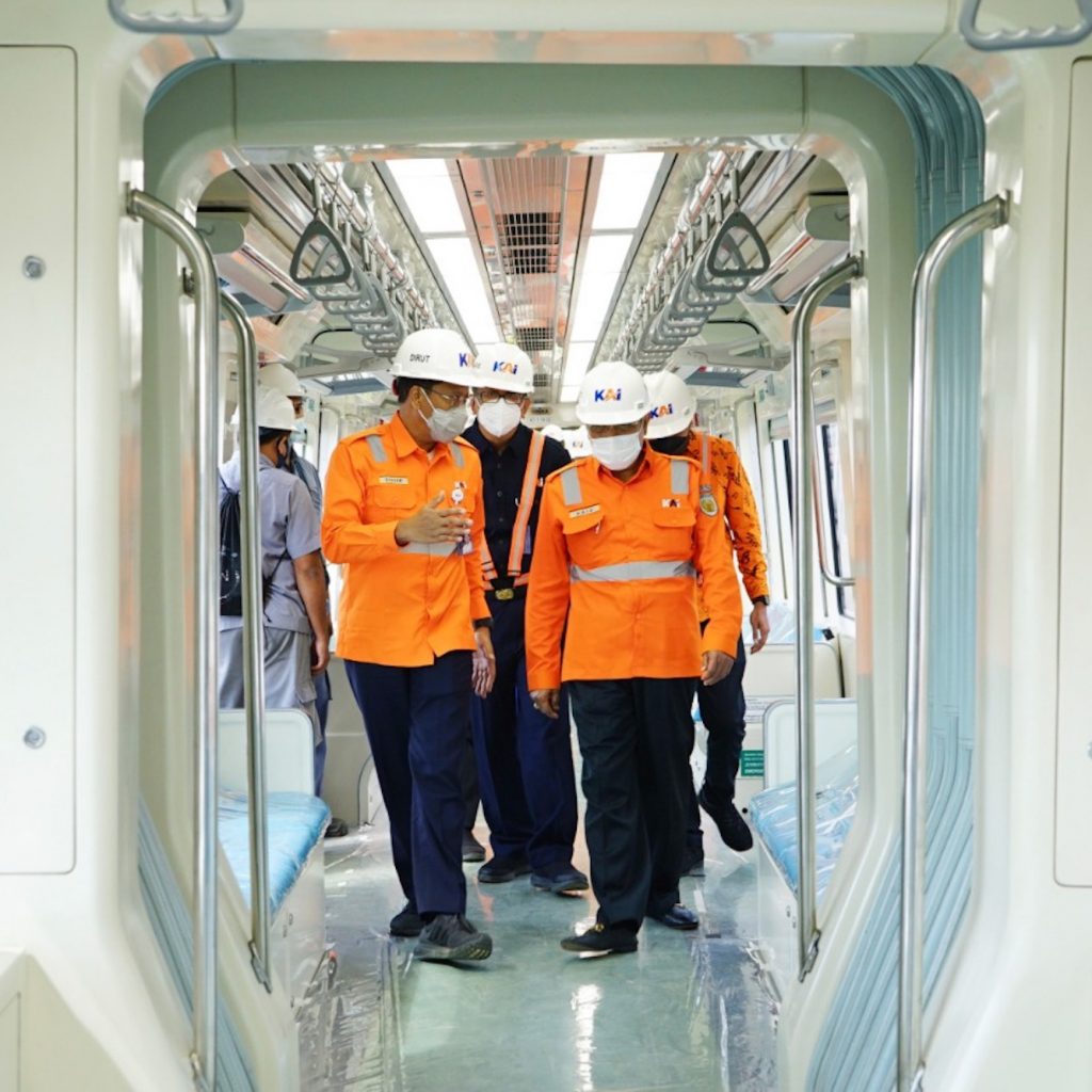 Kereta Bandara Yogya Beroperasi Juni 2021 2 Kereta Bandara Yogya akan beroperasi pada Juni 2021.