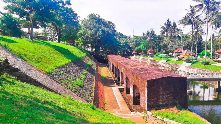 Liburan ke Cilacap, Menikmati Tradisi Sejak 1875