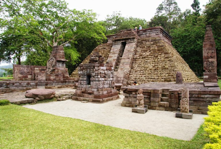 Candi Sukuh, Candi Hindu Terakhir Abad 15