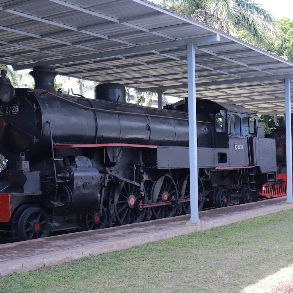 Museum Kereta Ambarawa memiliki sejumlah koleksi lokomotif uap kuno.