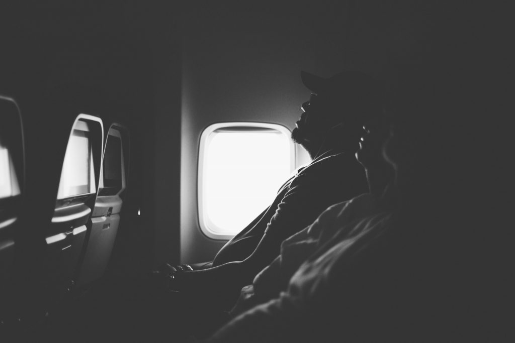 Tidur Nyaman Dalam Penerbangan, 8 Trik Menyiasati