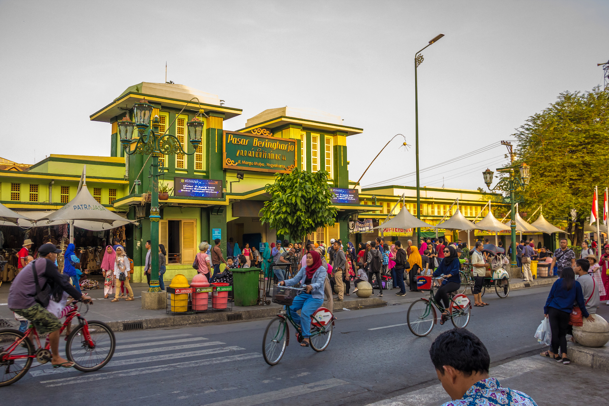 Pasar Beringharjo dibangun dengan gaya artdeco