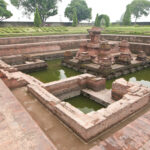 Situs Trowulan merupakan jejak Kerajaan Majapahit dari abad 14