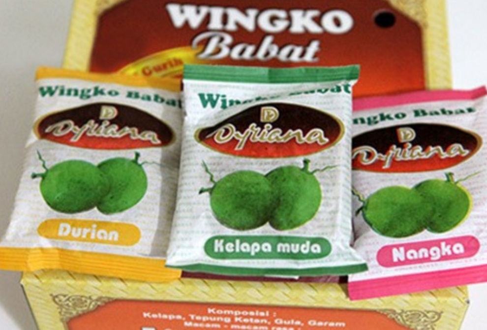 Wingko Babat kini sudah diproduksi oleh berbagai produsen dan dibuat dengan pelbagai rasa.