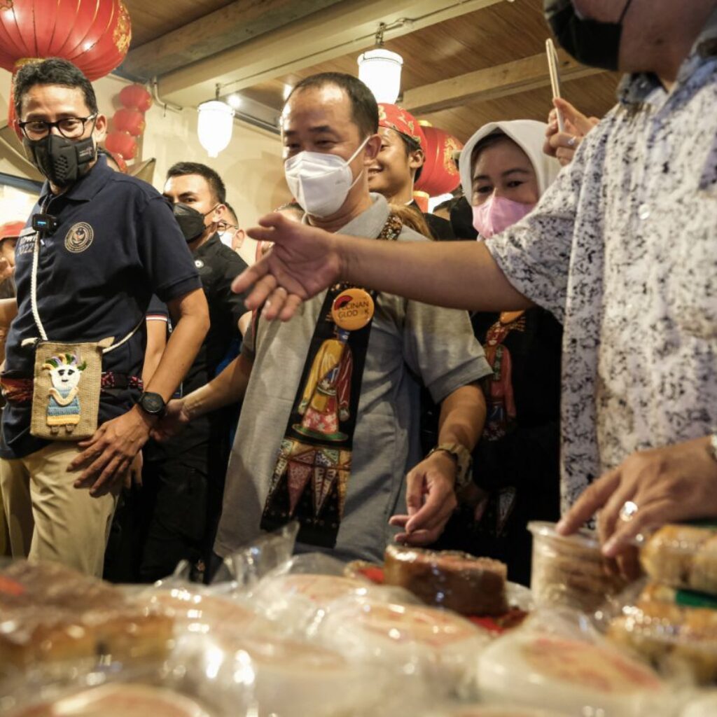 Desa Pecinan Glodok Masuk 50 Besar ADWI 5 Desa Pecinan Glodok juga mempunyai pusat kuliner yang legendaris, salah satunya di gang Gloria.