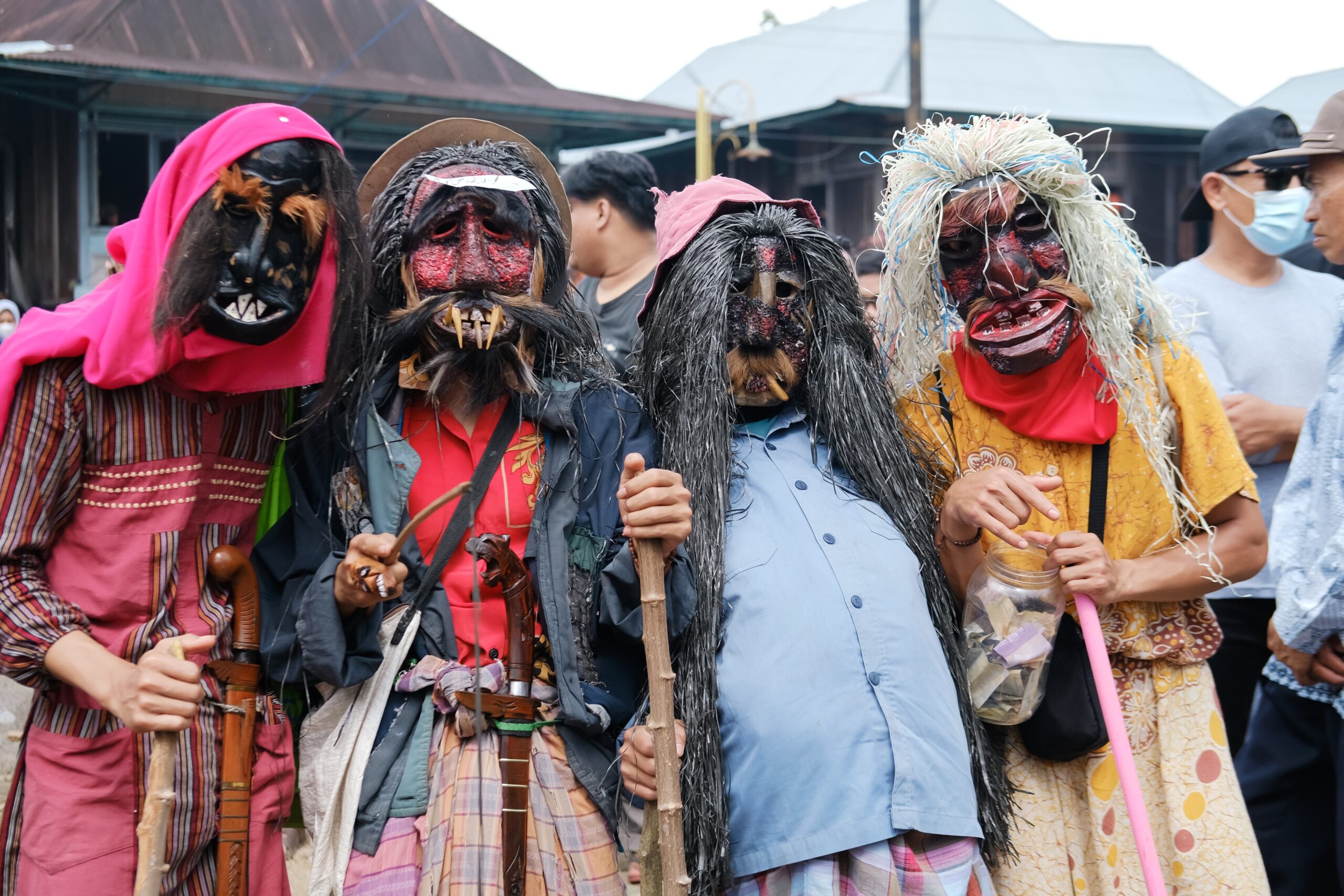 Pesta Sakura sebagai tradisi Idul Fitri di Liwa, Lampung