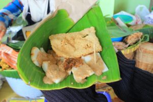 Cabuk Rambak menjadi kuliner Solo yang semakin langka. Foto: shutterstock