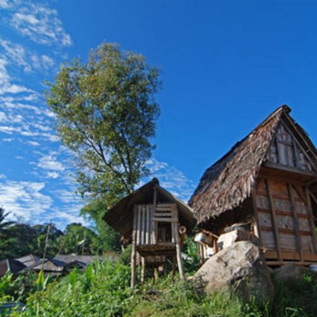 Kampung adat Urug kono merupakan anak turun dari Prabu SIliwangi.