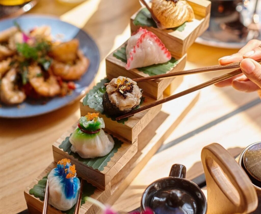 Bakpao Unik di Kastil Dimsum Sarinah Lt 2 4 Bakpao unik di Kastil Dimsum juga ada yang berbentuk sepasang panda.