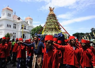 Tradisi Sekaten menjadi bagian dari kehidupan masyarakat Jawa. Foto: Dok. Dinas Pariwisata Yogyakarta