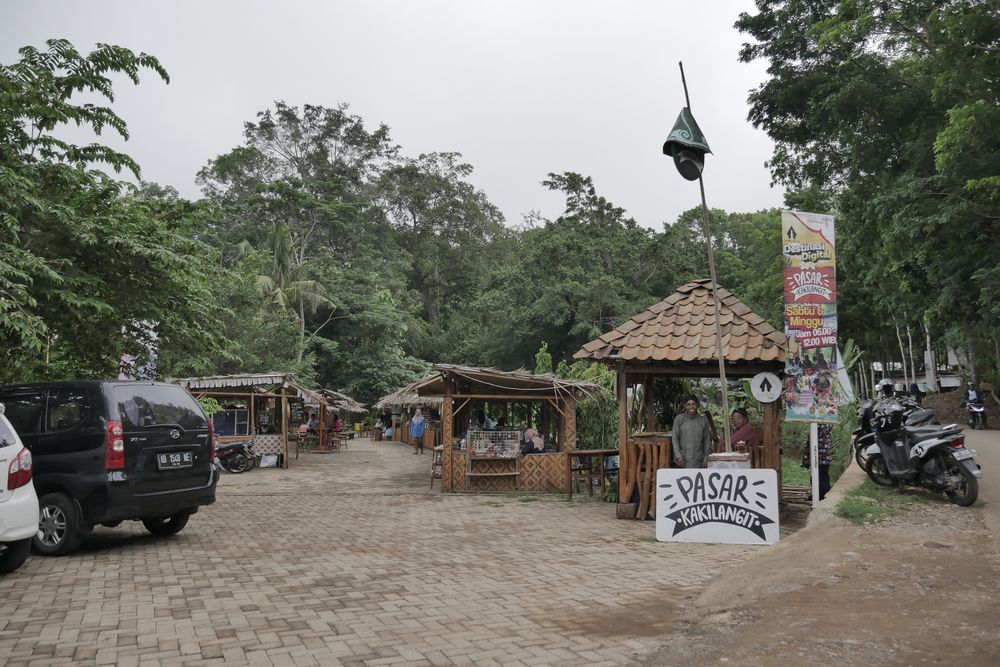 Pasar Kaki Langit menjadi bagian dari Desa Wisata Kaki Langit.