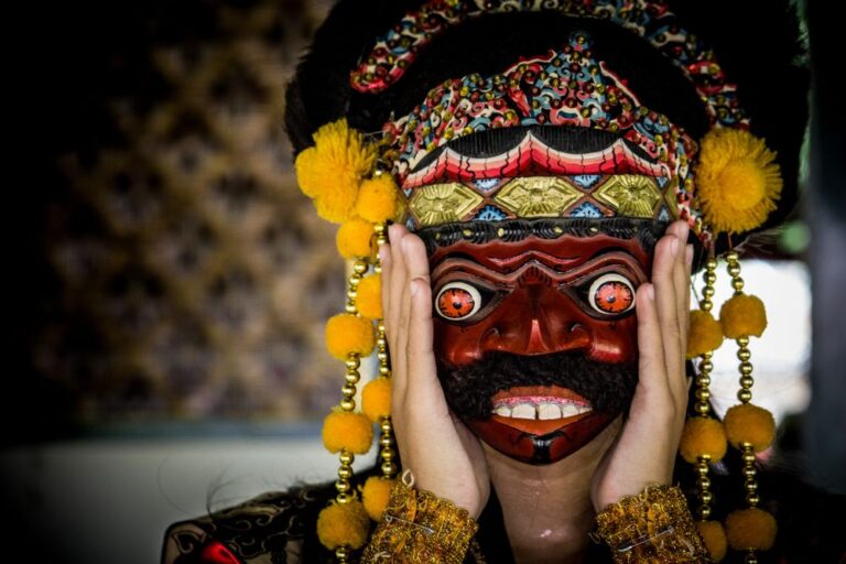 Tari Topeng Cirebon, 5 Jenis Yang Unik