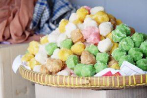 Geplak Bantul kudapan yang menjadi warisan budaya tak benda Yogyakarta. Foto: shutterstock