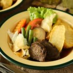 Selat Solo adalah maksakan campuran tradisional Jawa dan Eropa. Kreasi Kraton SOlo. Foto: shutterstock