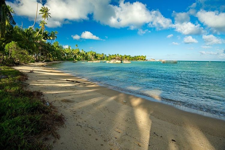 Dolan Ke Natuna, 272 Pulau Eksotis 4 Pantai Camaga di Kepulauan Natuna menjadi salah satu dari 272 pulau eksotis Natuna.