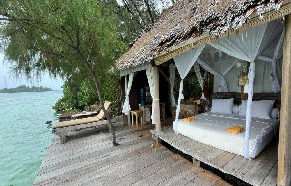 Dolan Ke Pulau Macan, 2 Jam Dari Jakarta 5 Dolan ke pulau Macan, bia tidur dengan ilustrasi musik gelombang air laut.