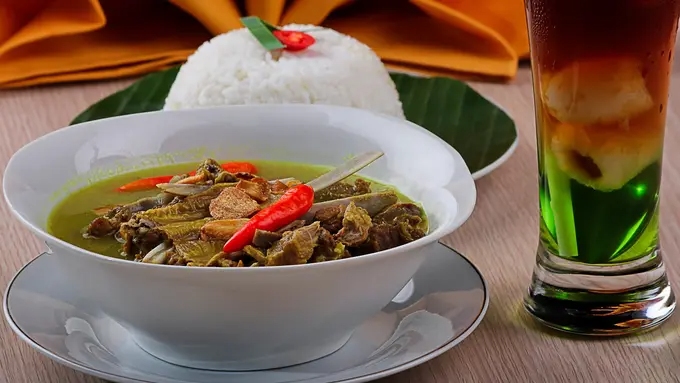 Tengkleng Solo, Dicecap Mulai Abad 19 3 Tengkleng Solo lahir menjadi kulinari karena kreatifitas orang Solo terhadap bahan pangan.