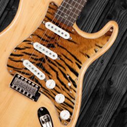 128 - Stratocaster Tiger Fur custom printed pickguard on guitar