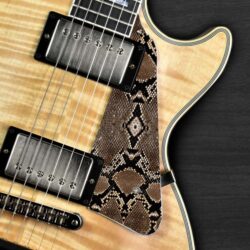 104 - Les Paul custom printed snakeskin pickguard on guitar