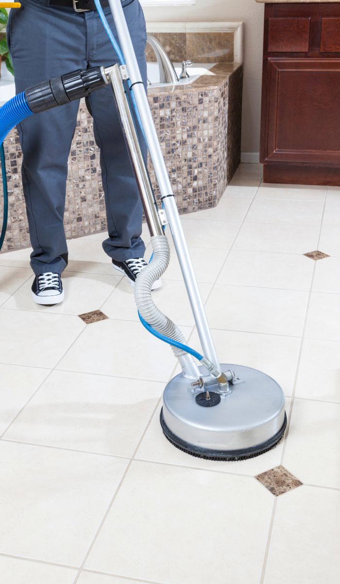 Office Hygiene Habits That Complement Professional Cleaning