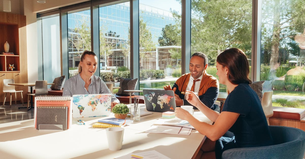 How do you create a SaaS strategy?