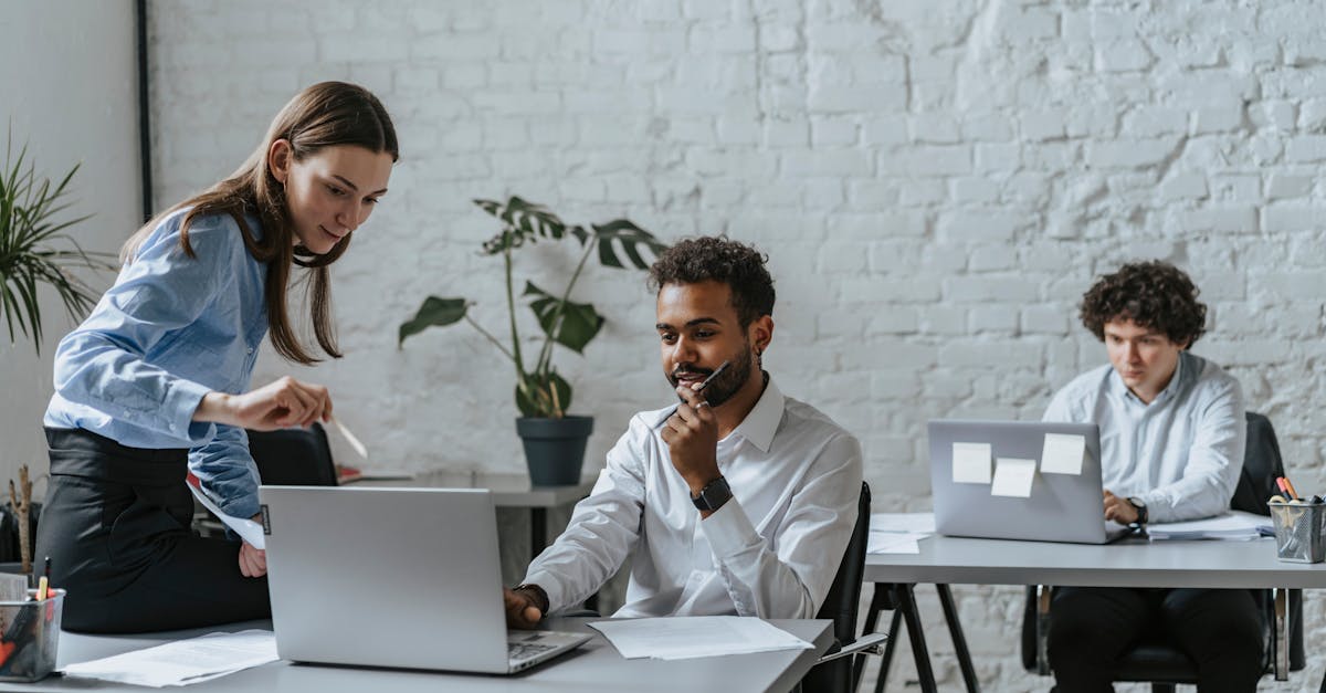 What is the best advertising for SaaS?