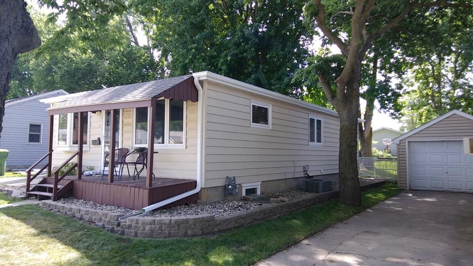 Re Roofing Company Sioux Falls SD