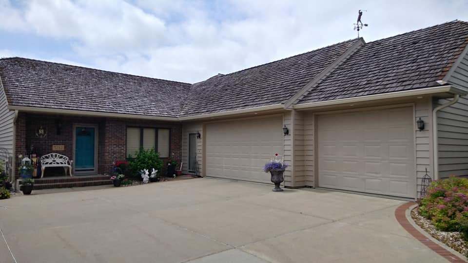 Re Roofing Service Sioux Falls SD