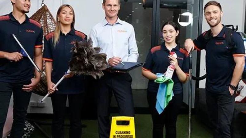 What benefits does professional commercial cleaning offer?