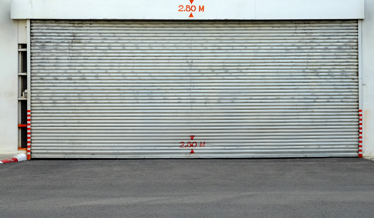 How to keep a storage container dry?