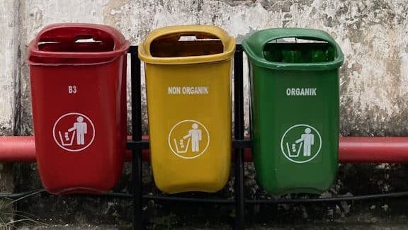 recycle garbage can