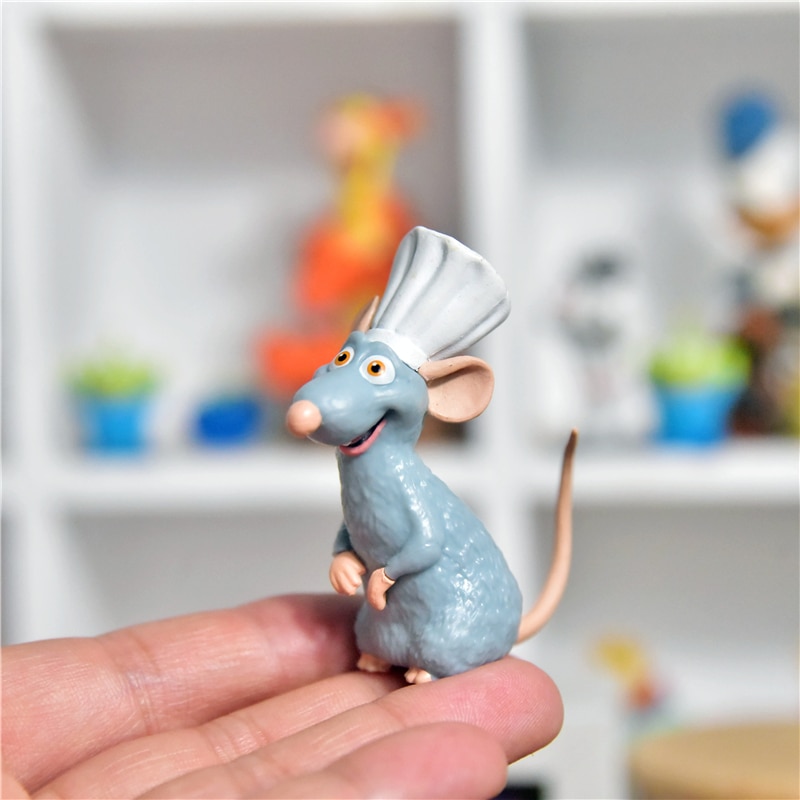 Disney-figura DE ACCIÓN DE Ratatouille para niños, juguete de simulación de ratón Remy de 6cm, modelo de Decoración, regalo