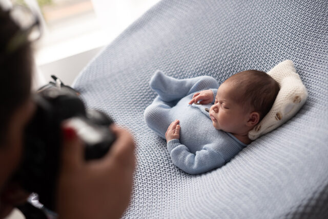 workshop-de-fotografia01 como empreender na fotografia, fotógrafo profissional, como fotografar bebês, workshop em fotografia newborn, detalhes ensaio newborn, ensaio newborn, fotografia natural