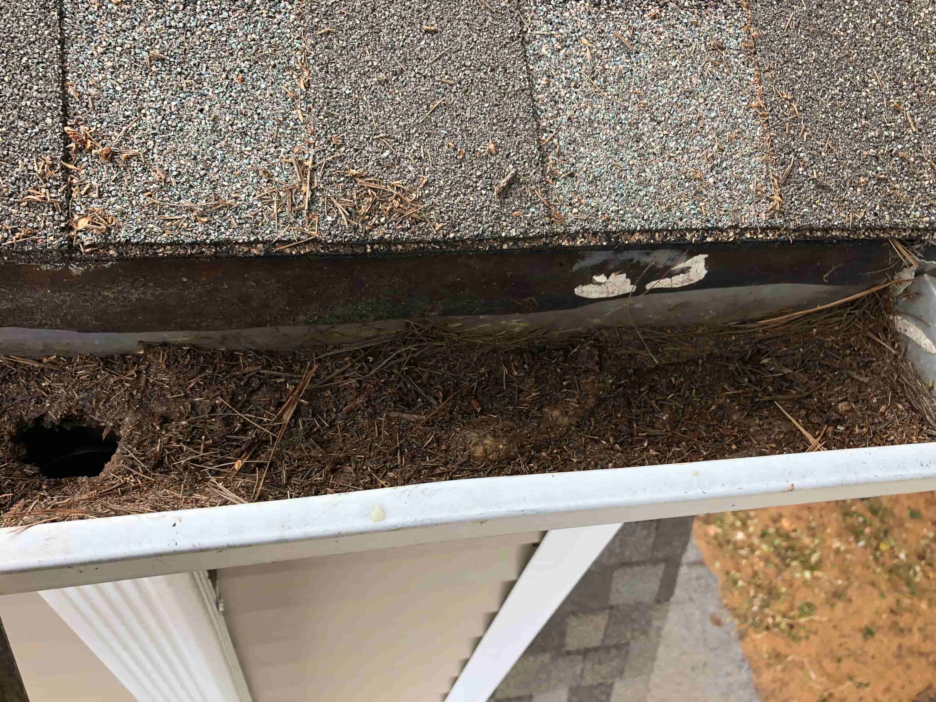 how to clean narrow gutters